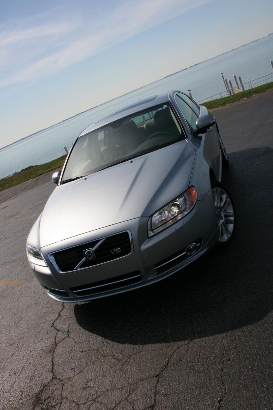  Volvo S80 AWD V8 2007 года  (фото 28 из 45)